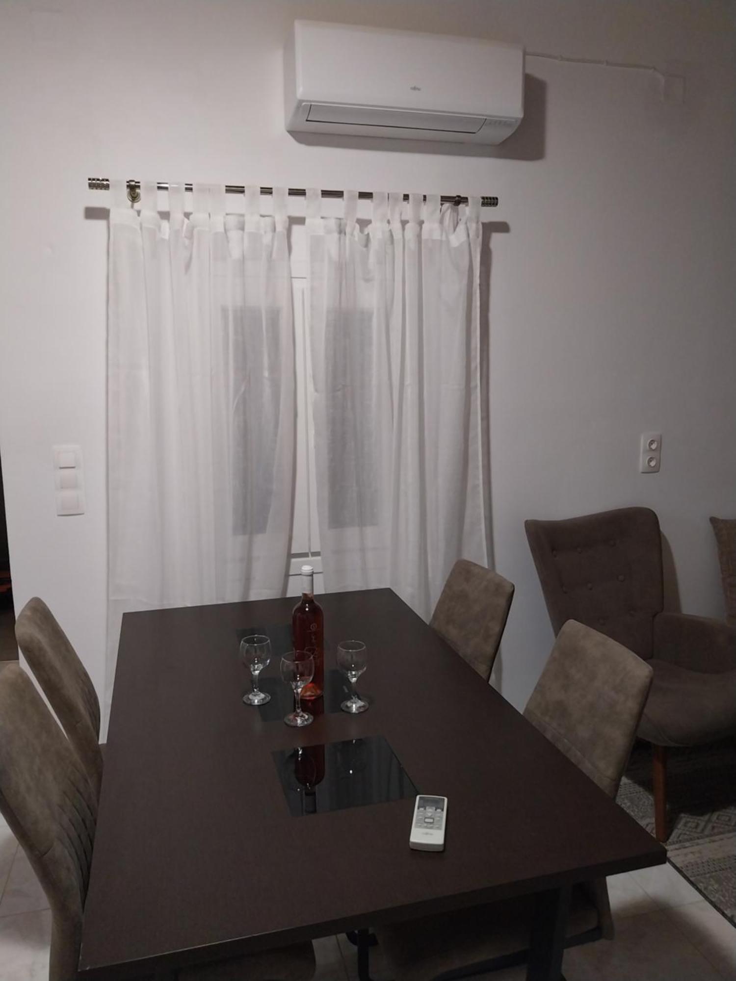 Sea Balcony Apartment Marathokampos