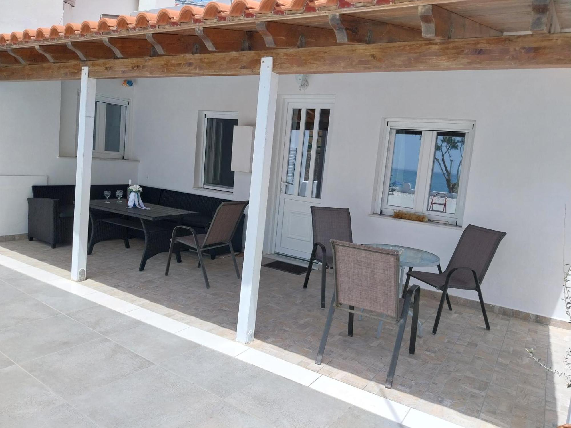 Sea Balcony Apartment *
